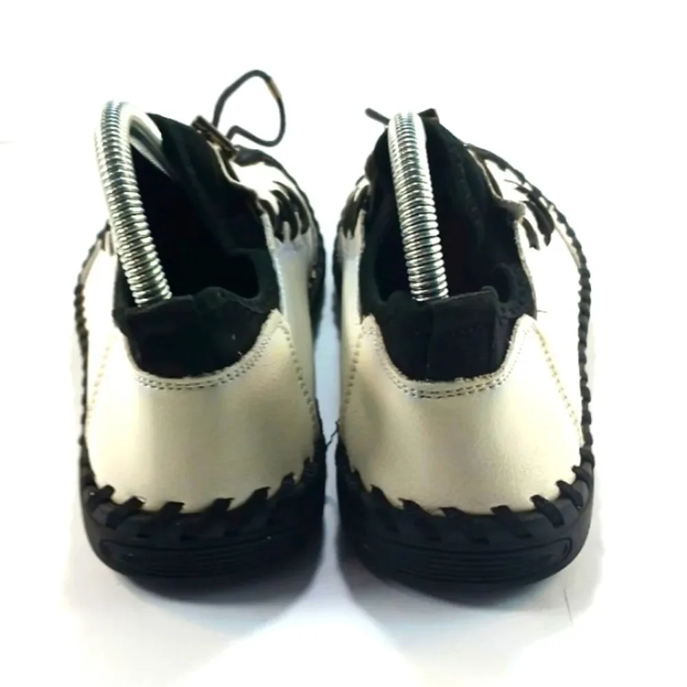 NWOT LZDZN Men's Casual Loafer Soft Leather Upper Rubber Sole Size 8. Unisex...